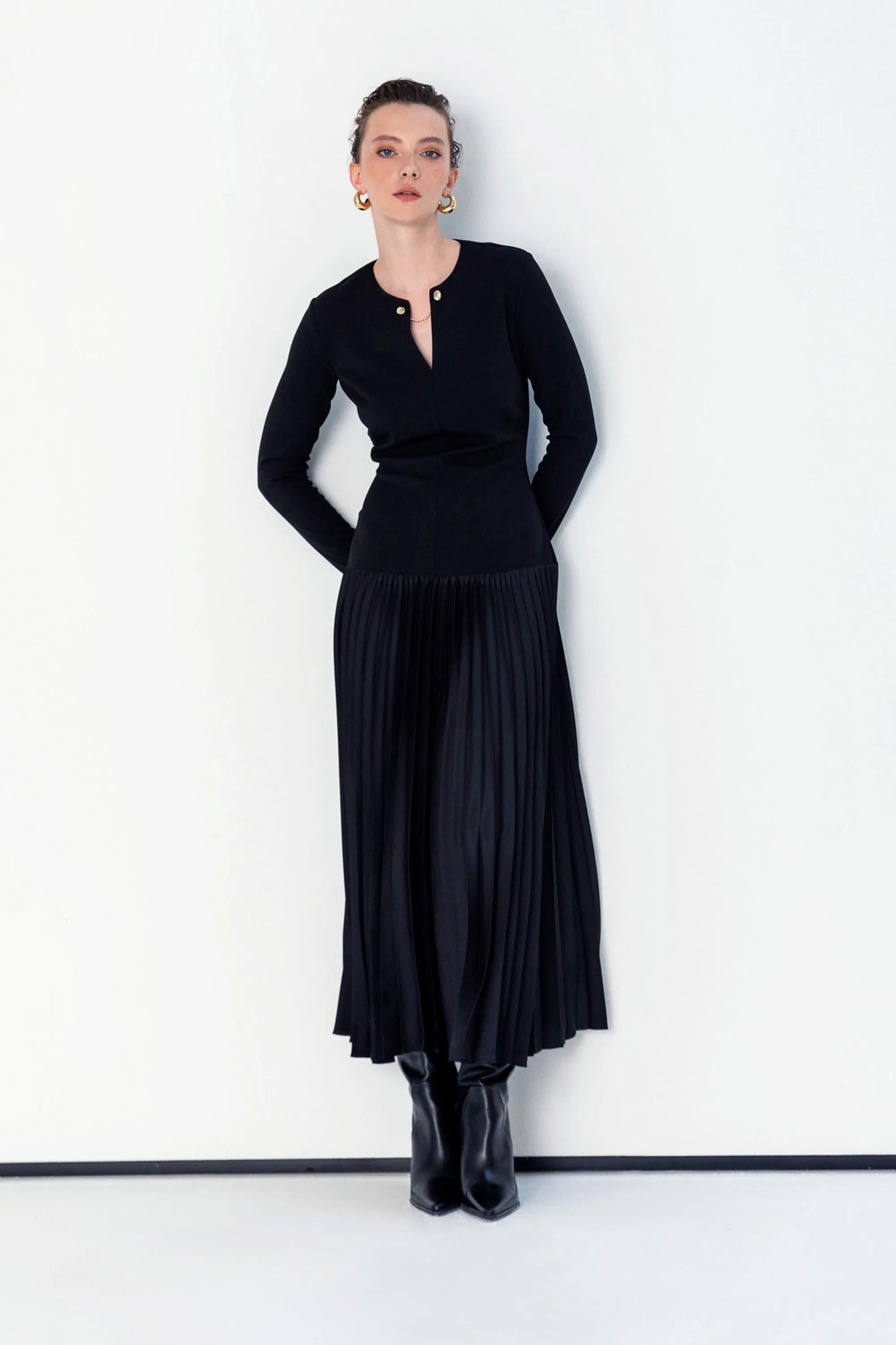 Dress with Pleated Skirt Black