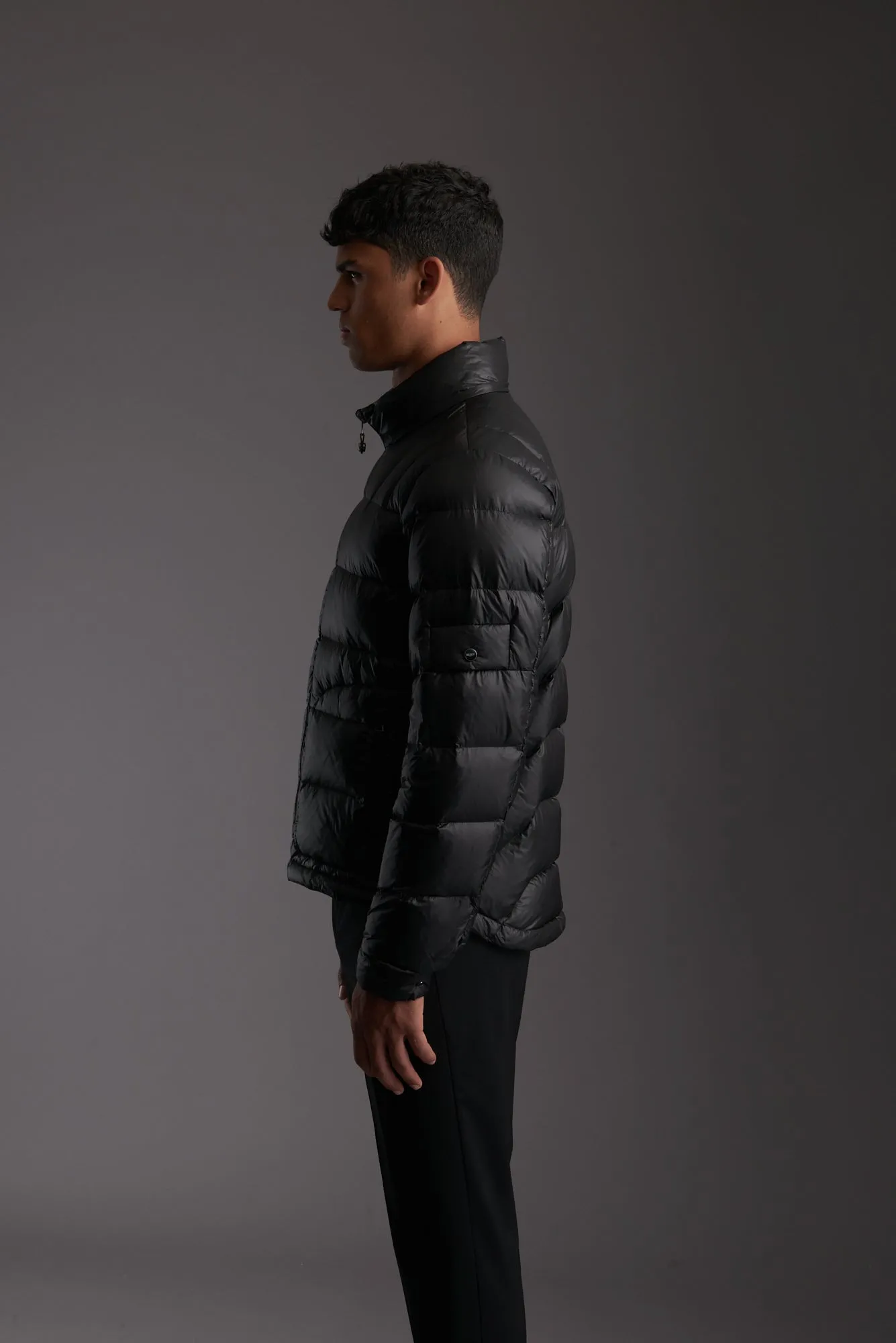 New York Lightweight Down Carbon Black